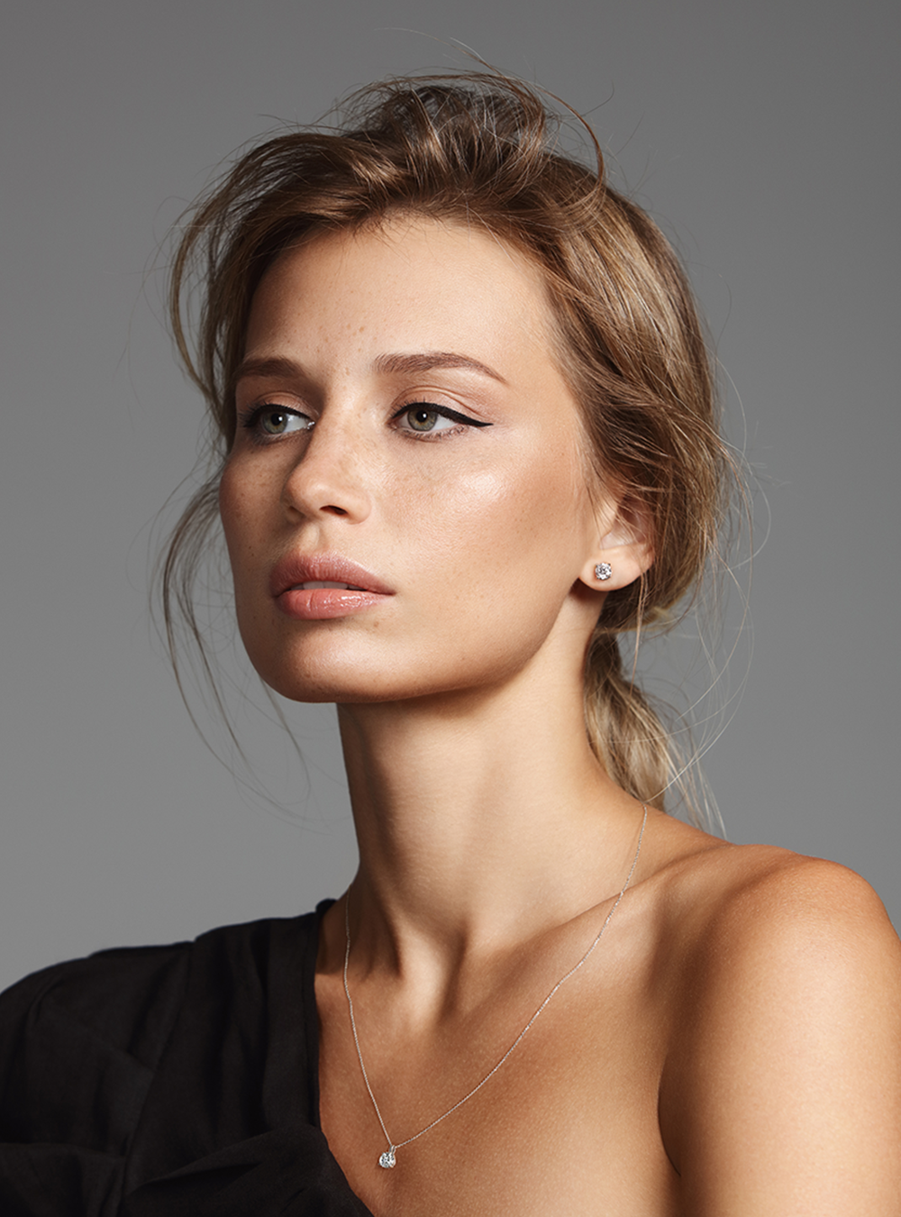 Introducing the Signature Diamond Solitaire Collection