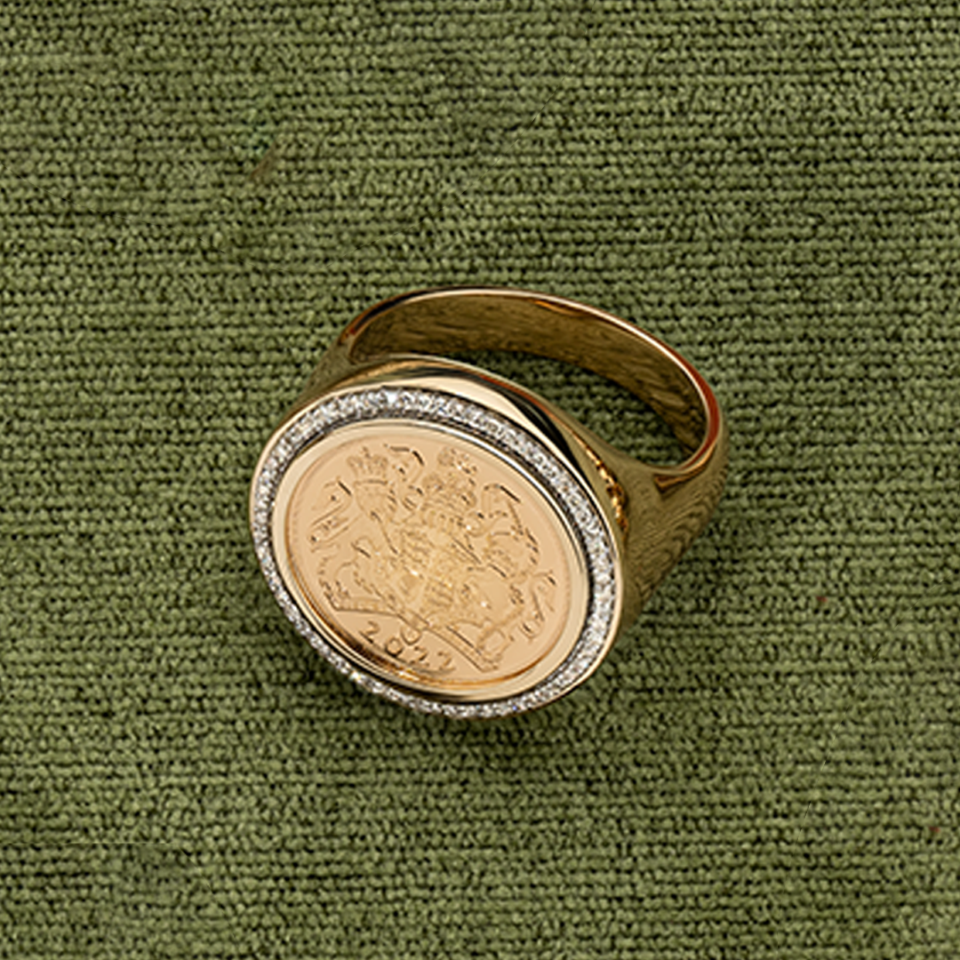 0.25ct TW 22ct Yellow Gold Half Sovereign Ring in 9ct Yellow Gold