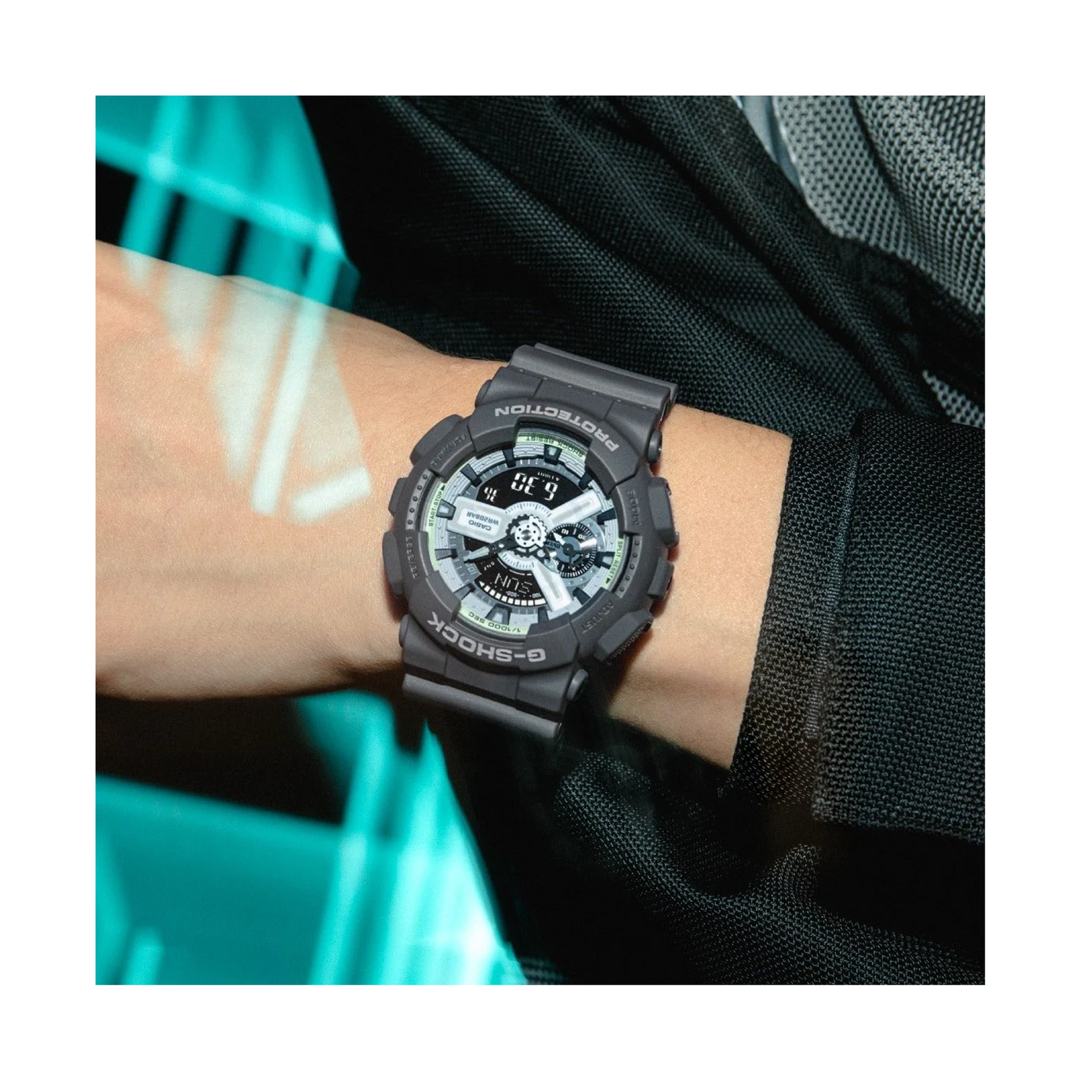 Casio G-SHOCK Men's Analogue Digital Watch GA110HD-8A