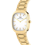 Three-quarter angle view of the Daniel Wellington Cort H-Link Women’s 30mm Quartz Watch DW00100985, highlighting the soft square edges of the gold cushion case. The off-white sunray dial and gold H-link bracelet are visible from this angle.