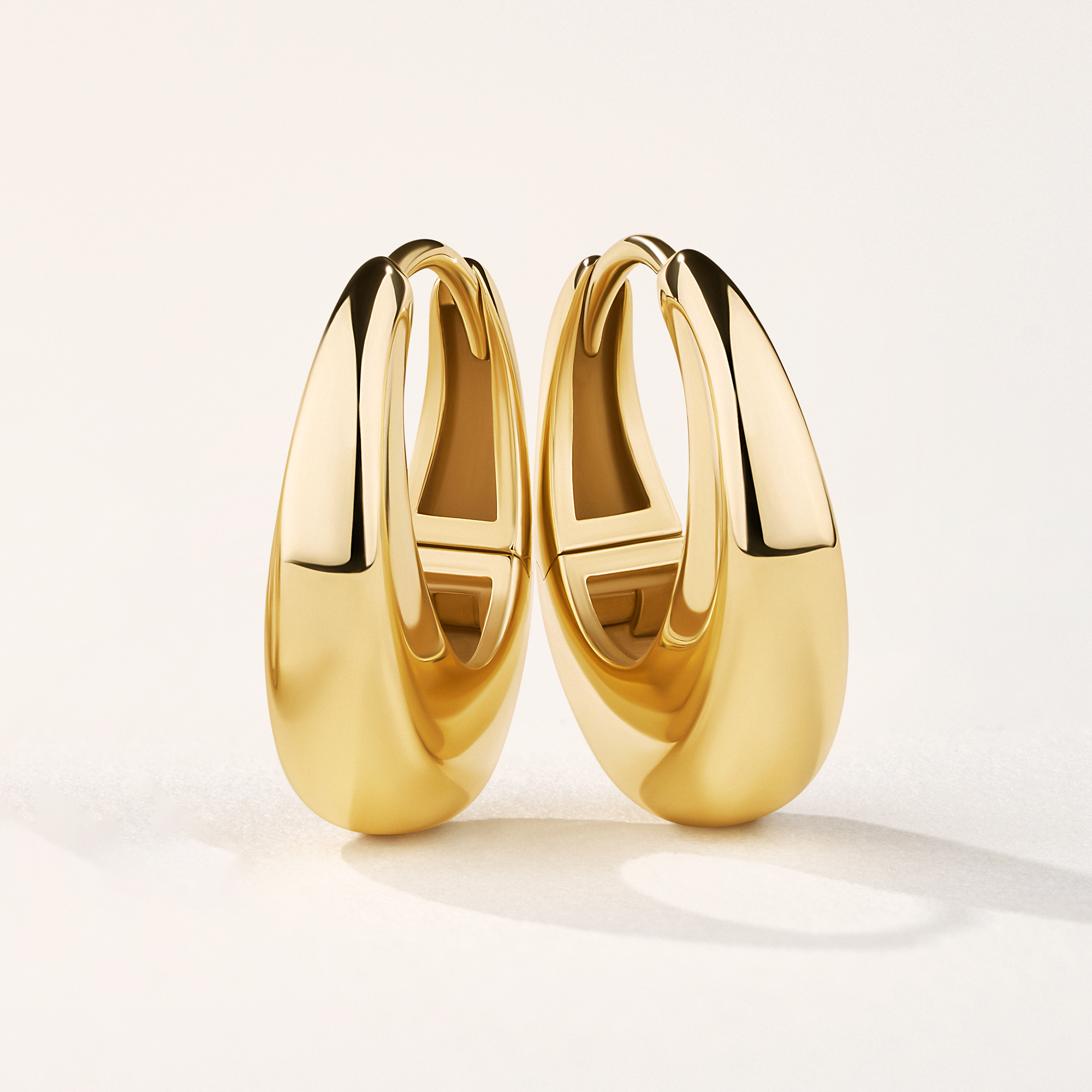 Graduated Huggie Earrings in 9ct Yellow Gold