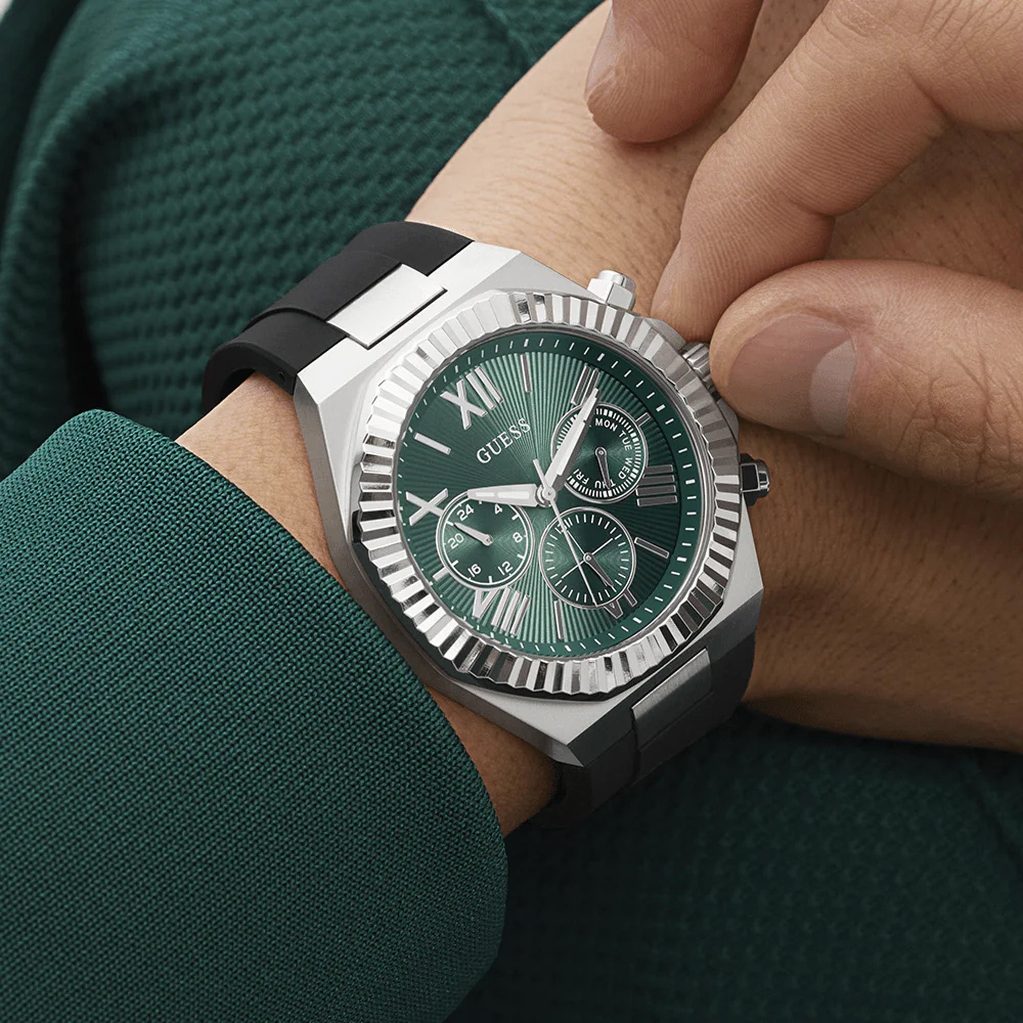 Guess Quartz Men's 44mm Watch GW1011G1