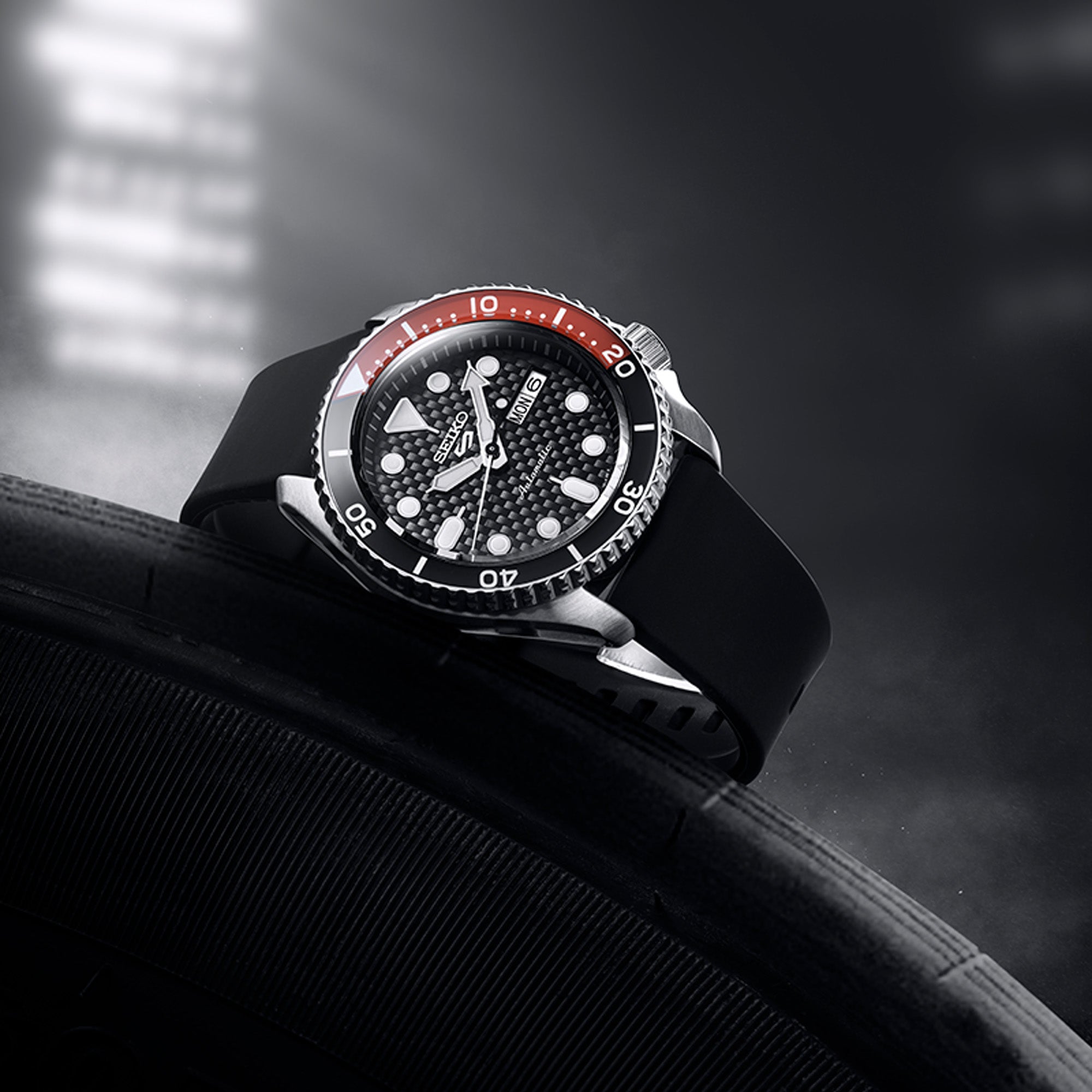 Seiko 5 Super Cars Special Edition Automatic Men's 42.50mm Watch SRPJ97K