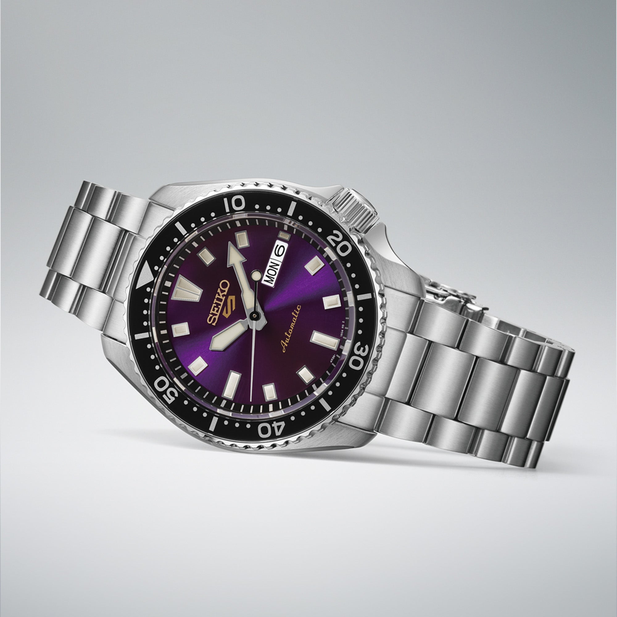 Seiko 5 Sports SKX Series Automatic Men's 42.50mm Watch HDB003K