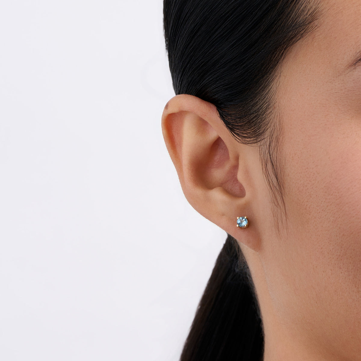 Blue Topaz Round Stud Earrings in 9ct Yellow Gold