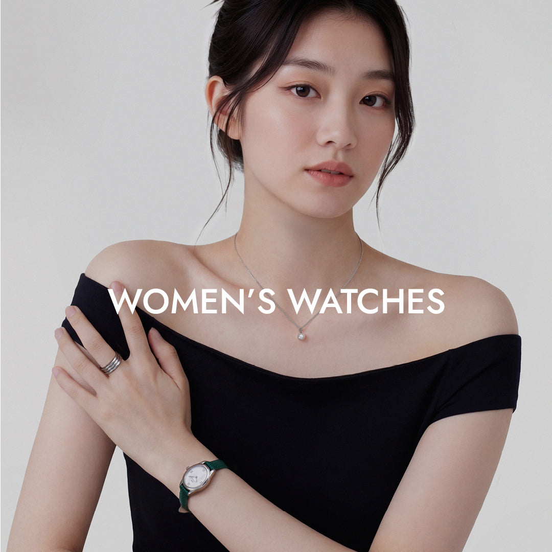 Woman wearing a Daniel Wellington watch on her wrist, text 'WOMEN'S WATCHES' displayed.