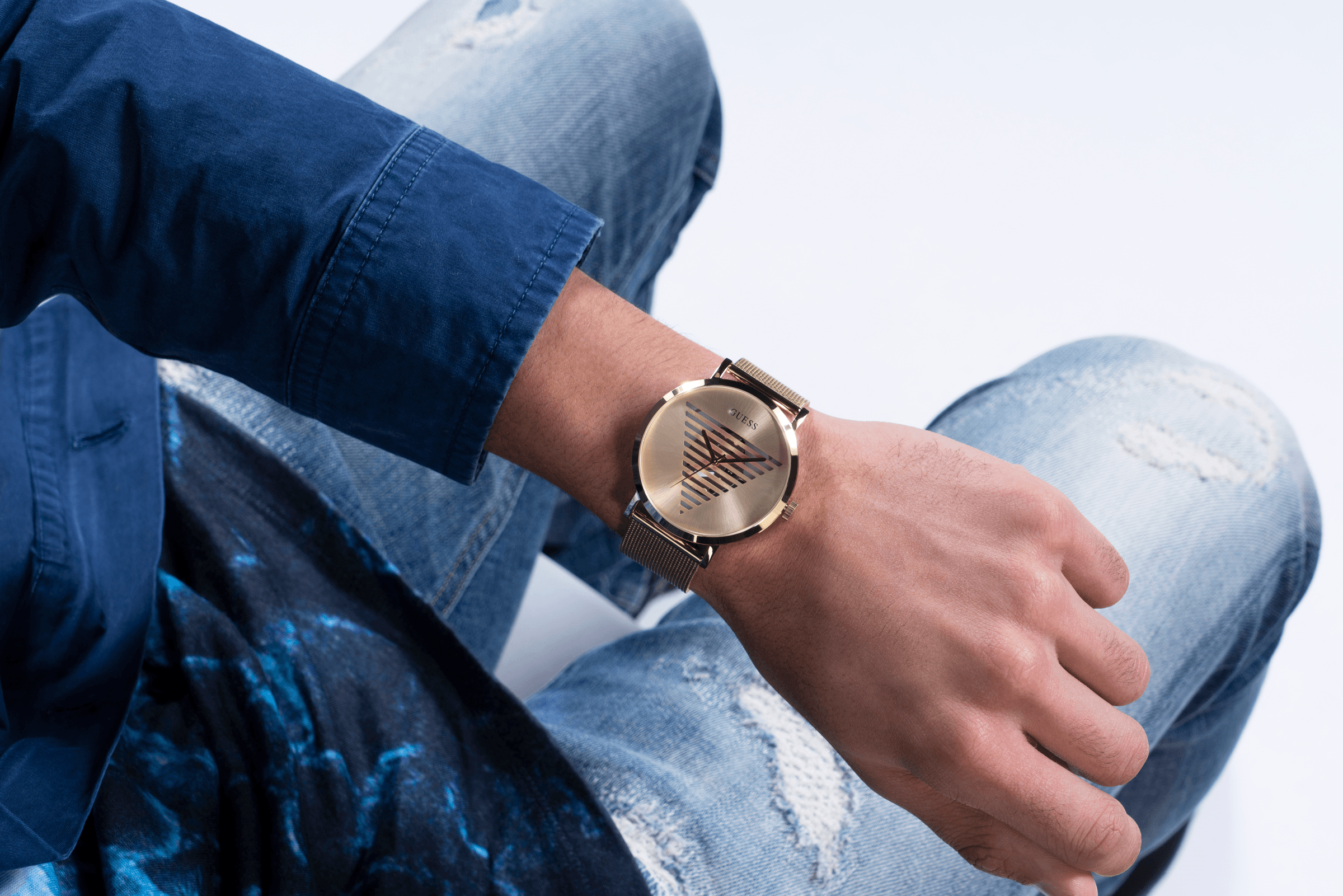 Guess smartwatch shop men