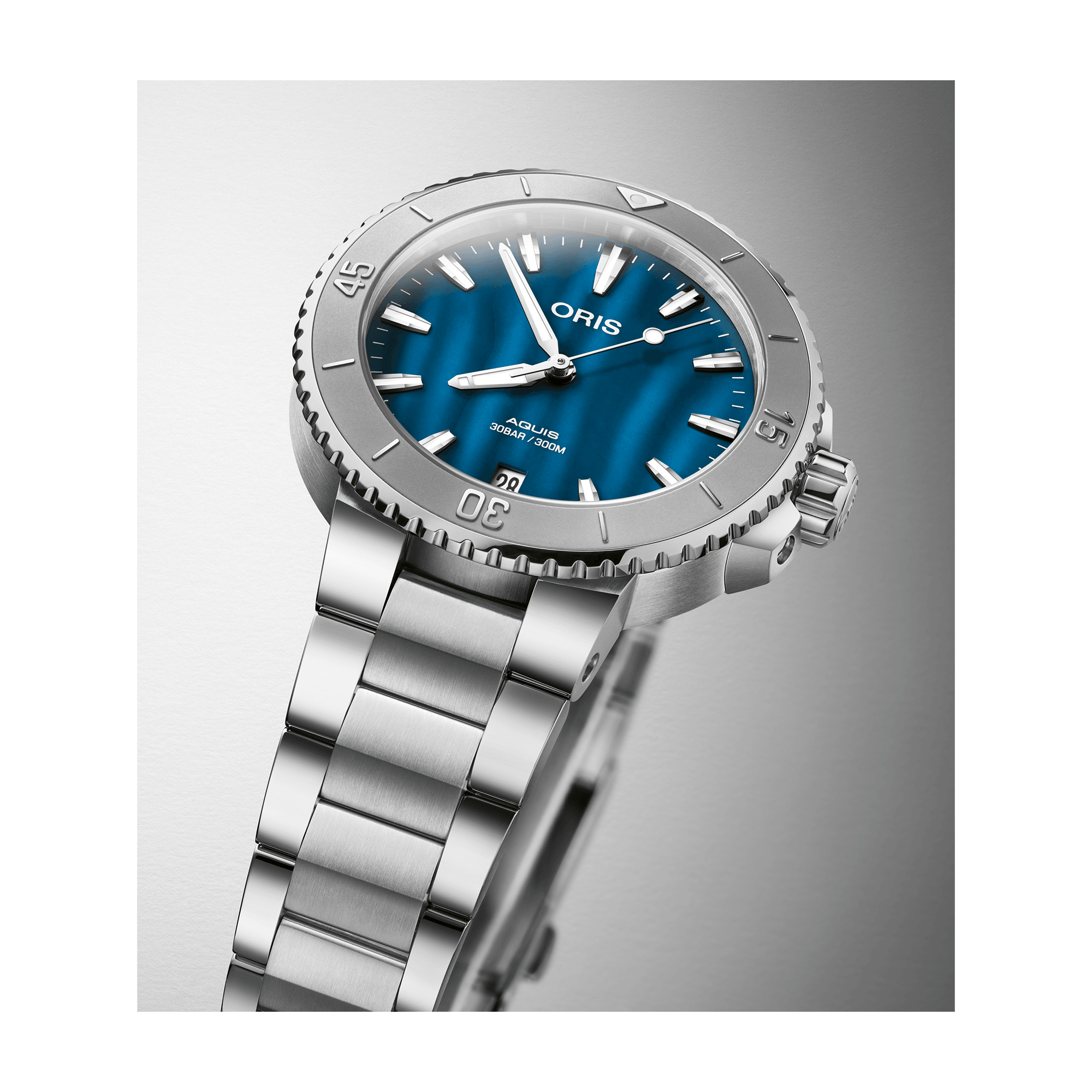 Oris Aquis Women s 36.5mm Stainless Steel Automatic Watch 733 7770