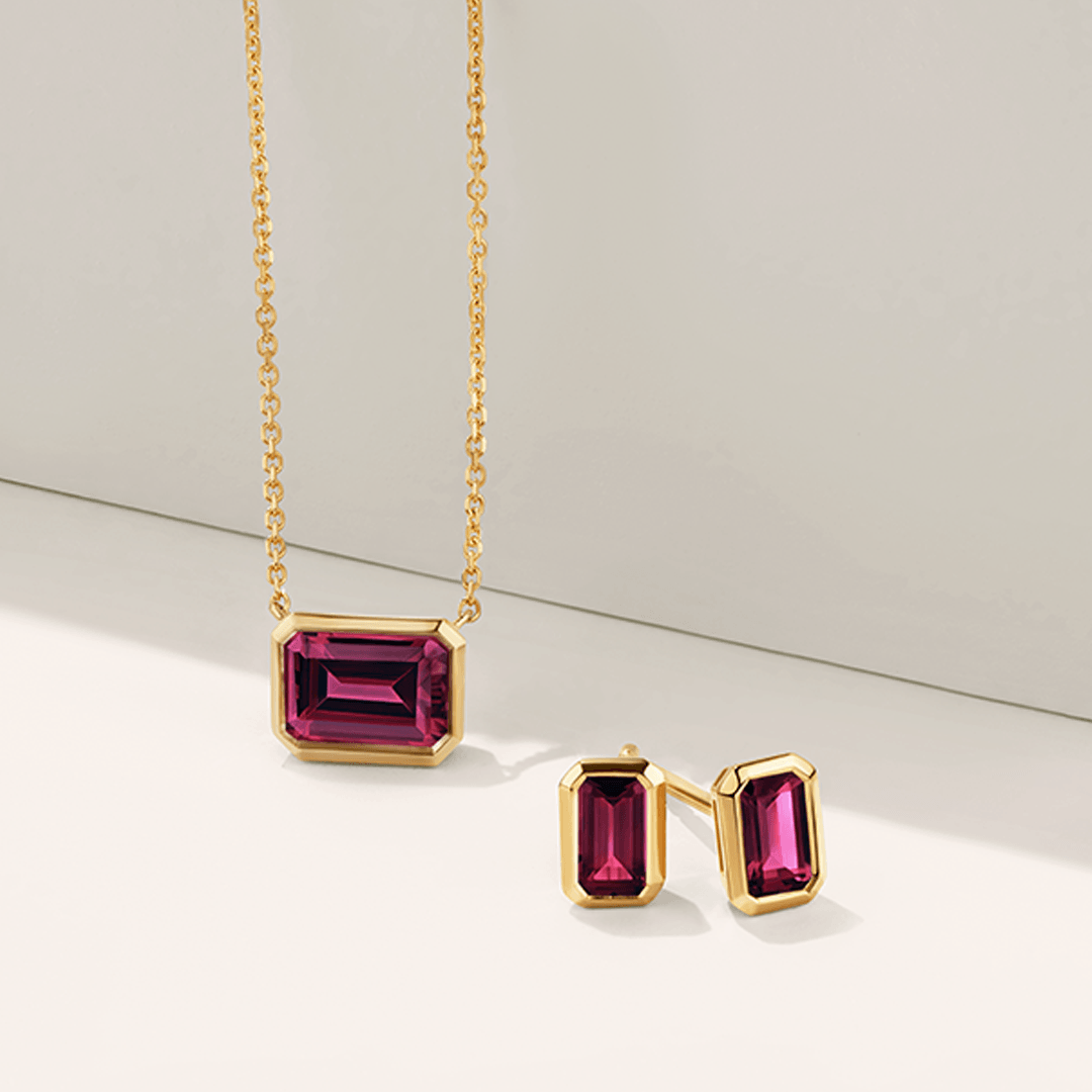 Rhodolite Garnet Emerald Cut Necklace in 9ct Yellow Gold